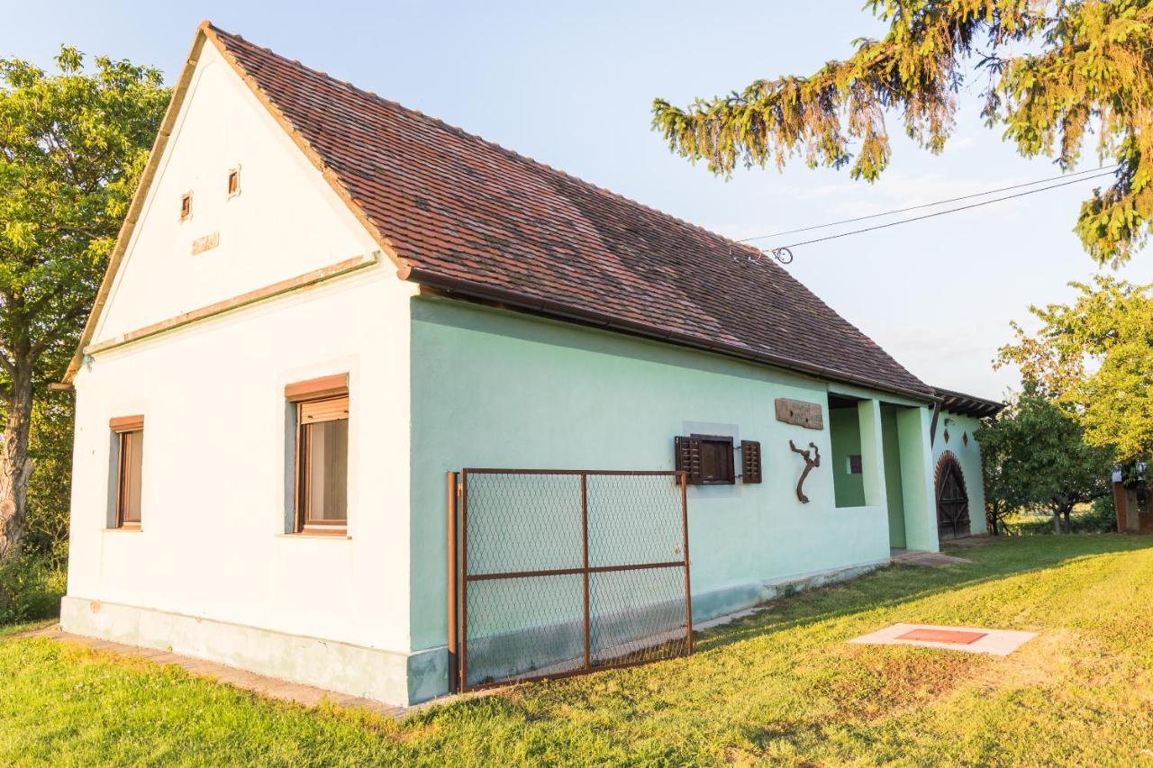 Village Wine House Mandicevac Zewnętrze zdjęcie